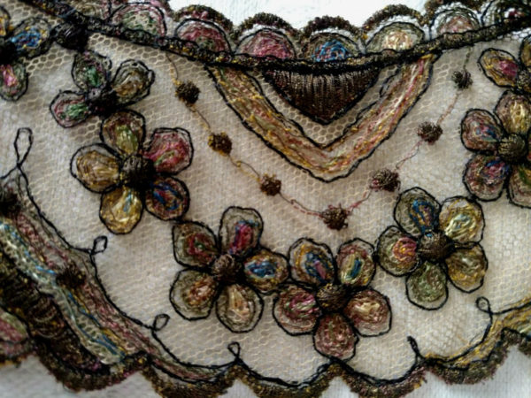 Antique Net Lace Embroidery Collar Color Metallic Thread 1920s