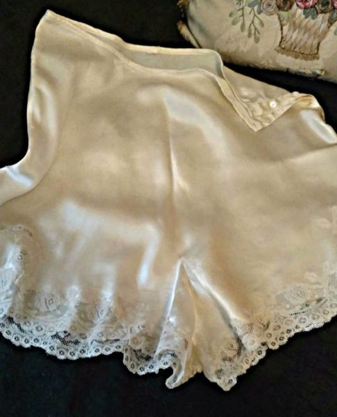 Vintage 1940s Silk Satin Tap Trouseau Panties Ivory Alencon Lace