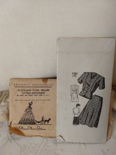 Marian Martin 1940s Skirt Blouse Unmarked Unused Sewing Dress Pattern