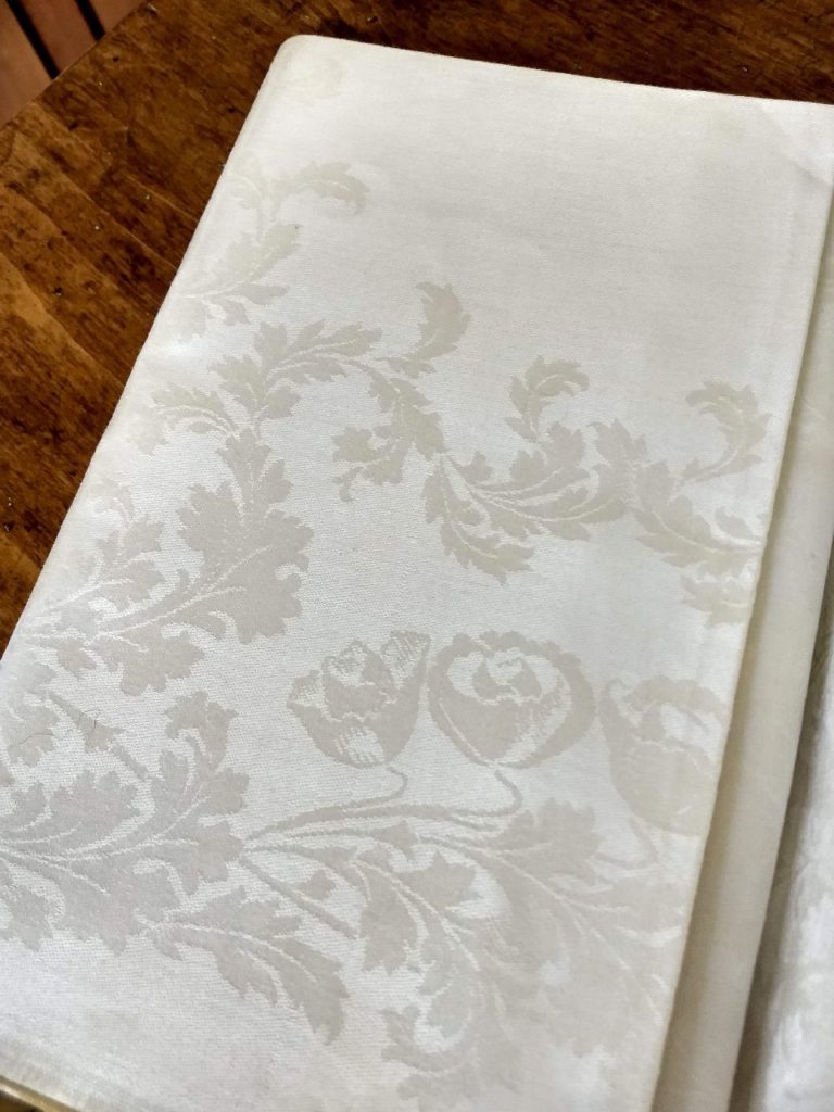 Dinner Napkins Irish Linen Damask Antique 12 Uncut Poppy Pattern The