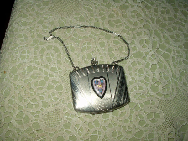 1920s Silver Metal Guilloche Heart Compact Dance Purse Chain Handle