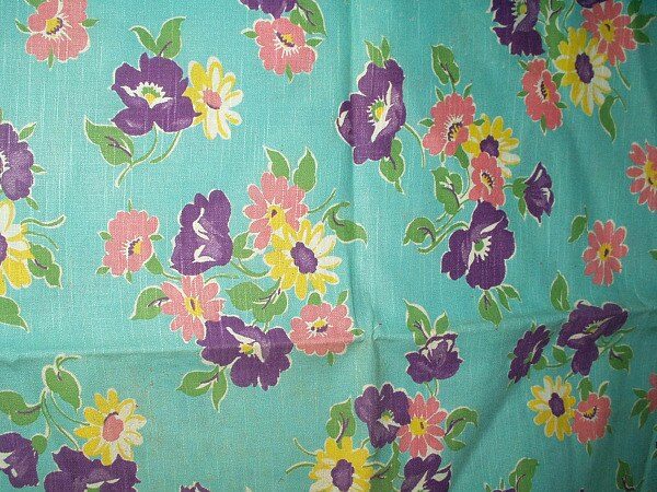 Vintage 1940 1950 Floral Pattern Flour Feed Sack Fabric