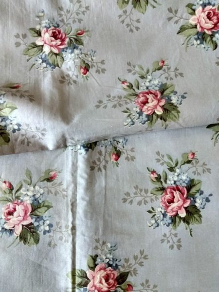 Vintage 1940's Remnant Fabric Curtain Panel Pink Roses Bouquet Flowers Washed Chintz Crafts