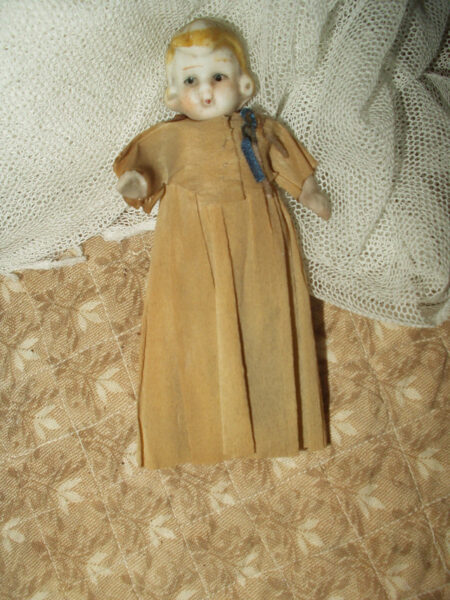 Vintage 1920 Bisque Doll Movable Hands Legs Crepe Paper Dress Japan