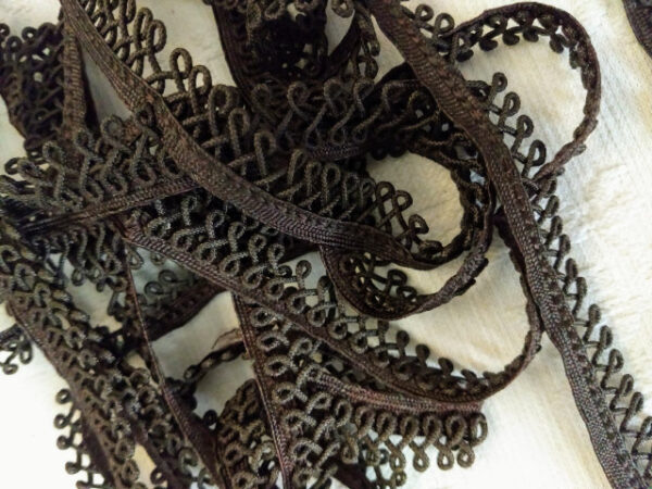 Black 1890 Victorian Braid Double Loop Dress Bodice Novelty Trim Edging