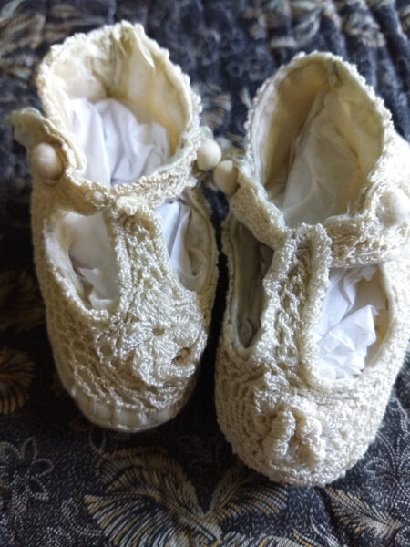 Antique 1900s Irish Crochet Baby Slipper Shoes Hand Made Silk Rayon Booties