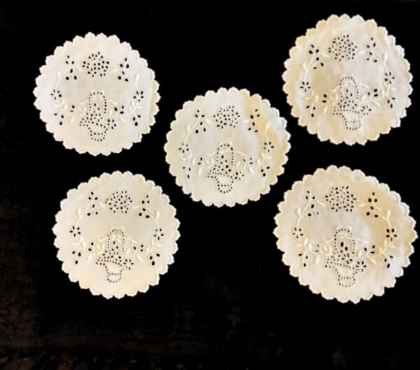 5 Doily Embroidery Basket Flower Round Mats 1930s Linens