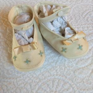 Vintage Soft Baby Shoes Ankle Strap Embroidery Flowers Ribbon Bow 1930's