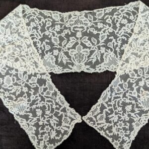 Carrickmacross Irish Lace Collar Applique Tulle Net Floral Design Victorian Antique Dress Embellishment