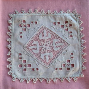 Vintage Reticelli 1920s Embroidery Table Doily Darn Net Inset