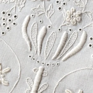 Vintage Table Runner White Linen Padded Embroidery Art Nouveau 1900s Vases Flowers